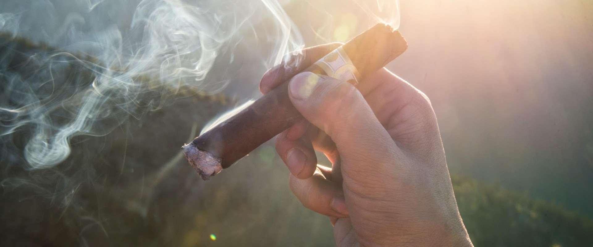 Smoking a Cigar Without Inhaling Expert Tips and Techniques